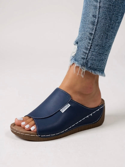 Ramona Platform Slides — Casuarina