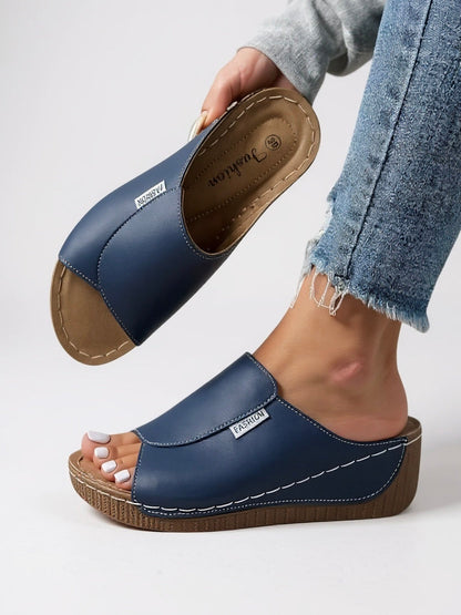 Ramona Platform Slides — Casuarina