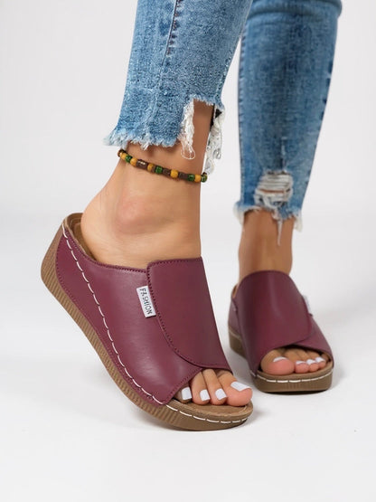 Ramona Platform Slides — Casuarina