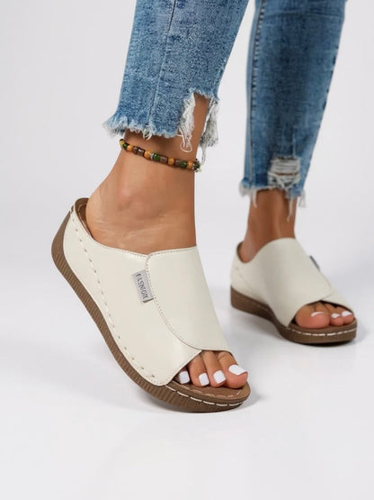 Ramona Platform Slides — Casuarina