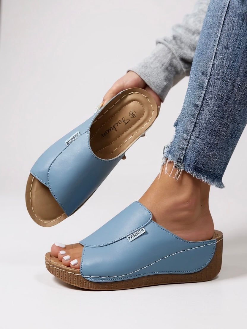 Ramona Platform Slides — Casuarina